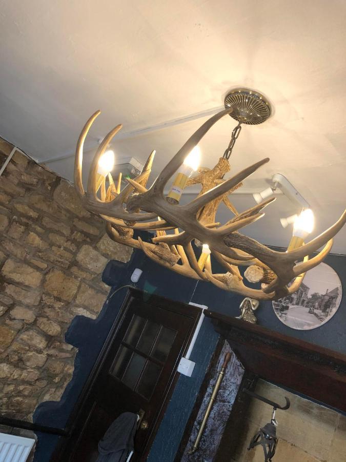 The Fleur-De-Lis Hotel Chiselborough Екстериор снимка